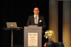 Dr. Phillip W. Brunst, Cybercrime Research Institute in Köln und Berlin